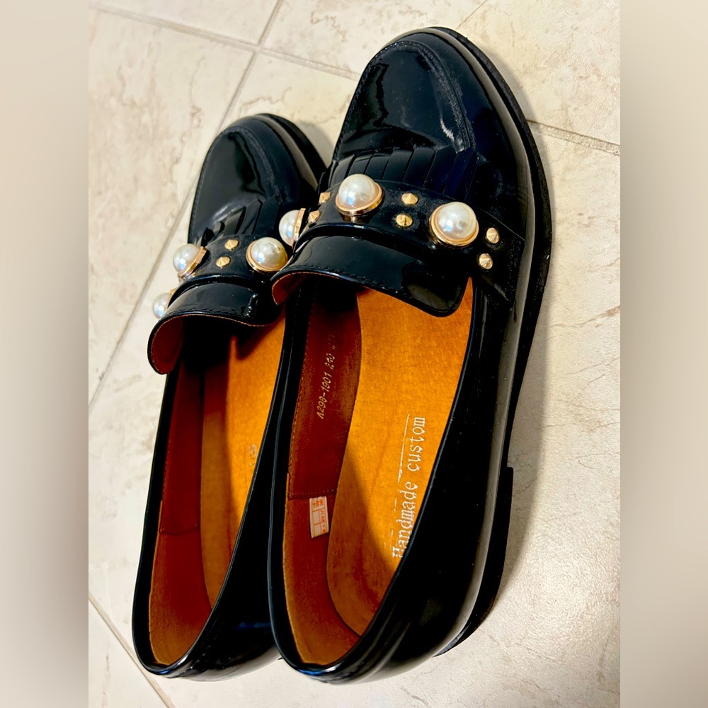 Women shoe size 7
